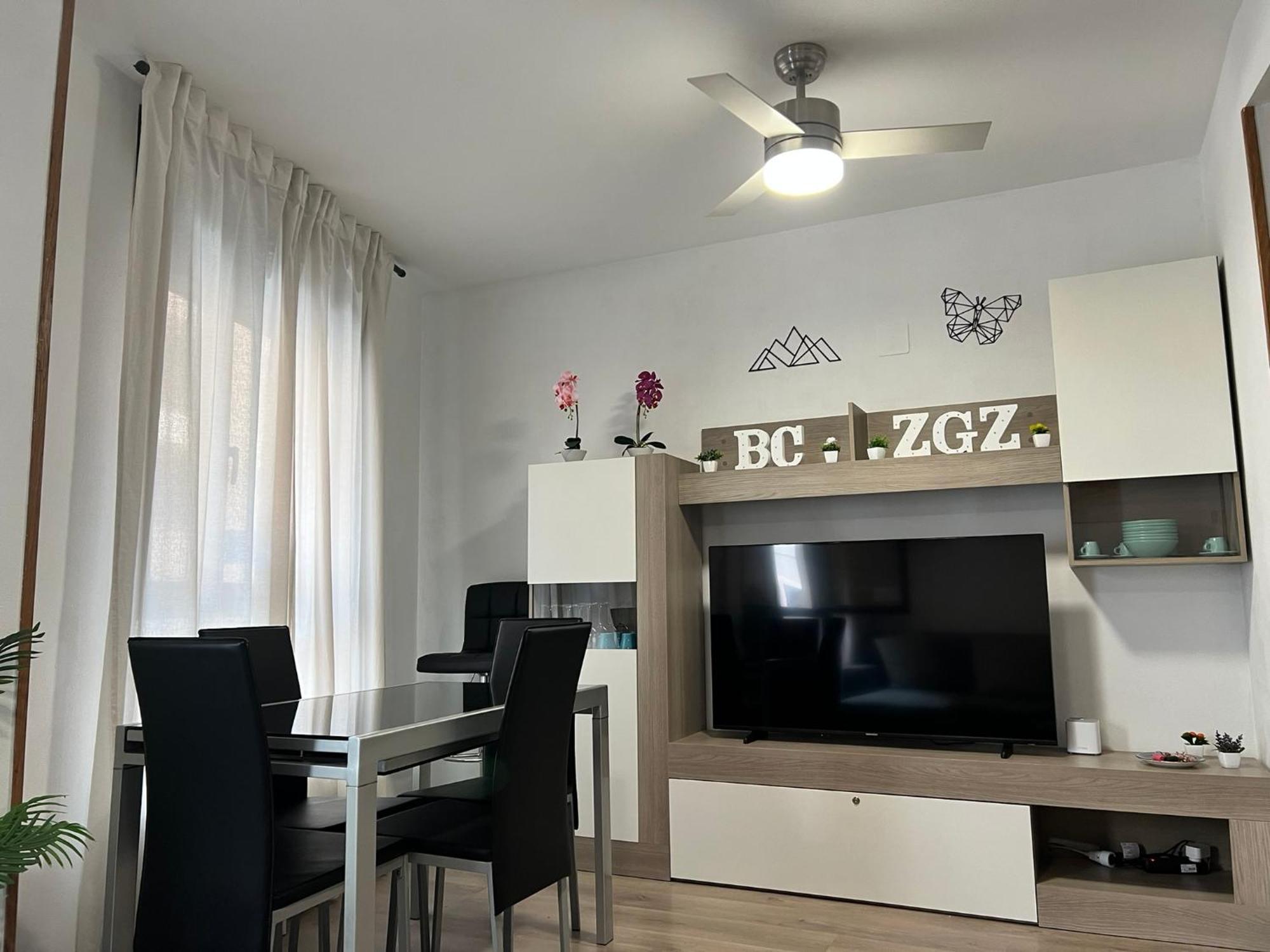 El Bc Zaragoza - Aljaferia Apartment Luaran gambar