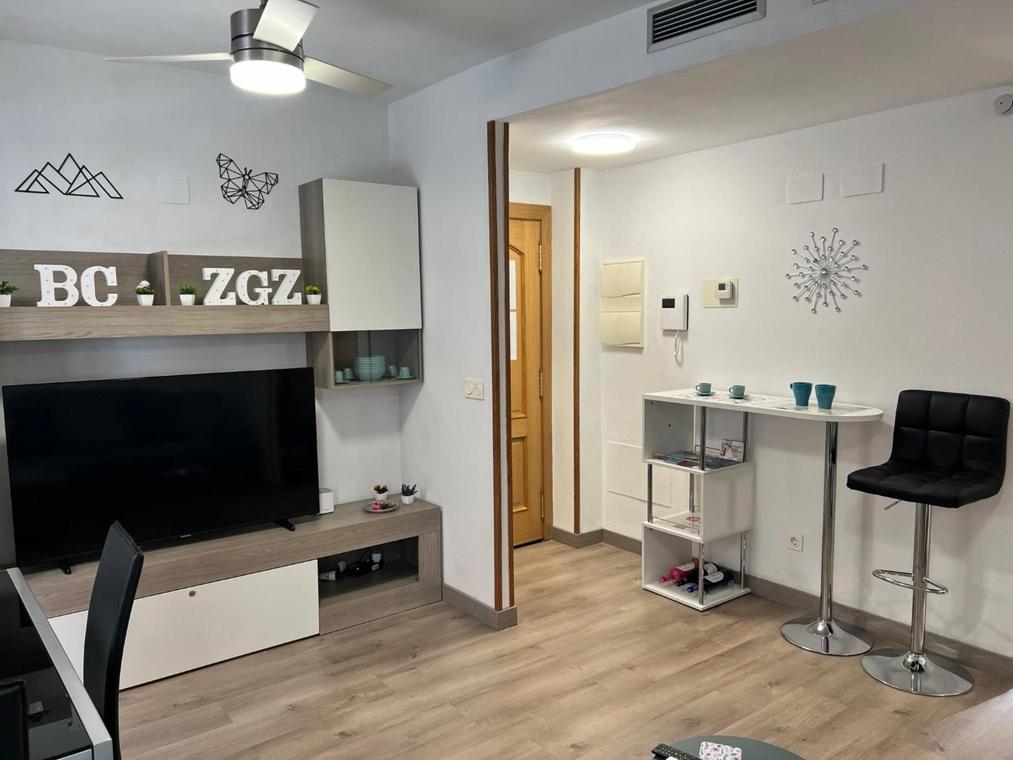 El Bc Zaragoza - Aljaferia Apartment Luaran gambar