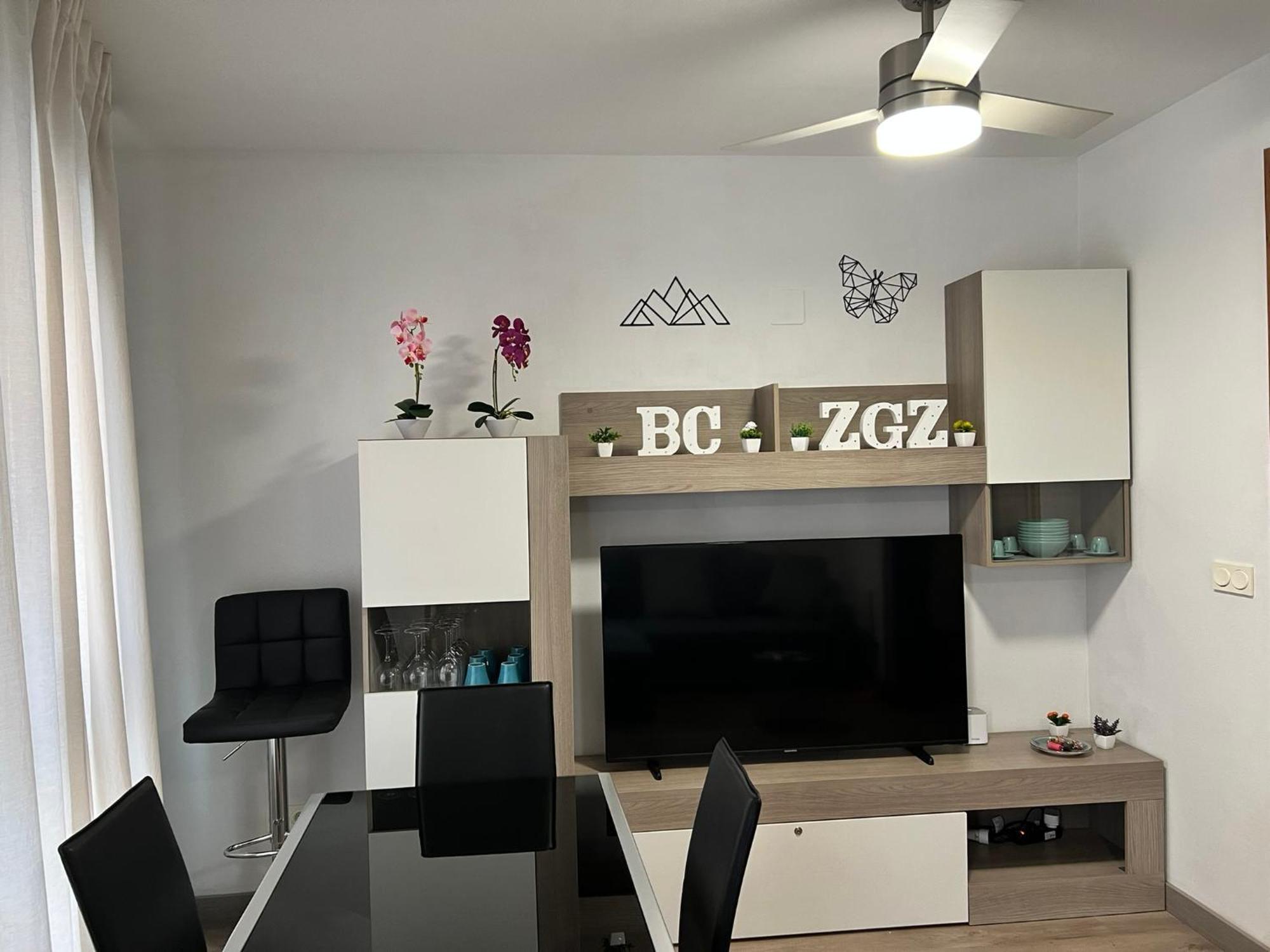 El Bc Zaragoza - Aljaferia Apartment Luaran gambar